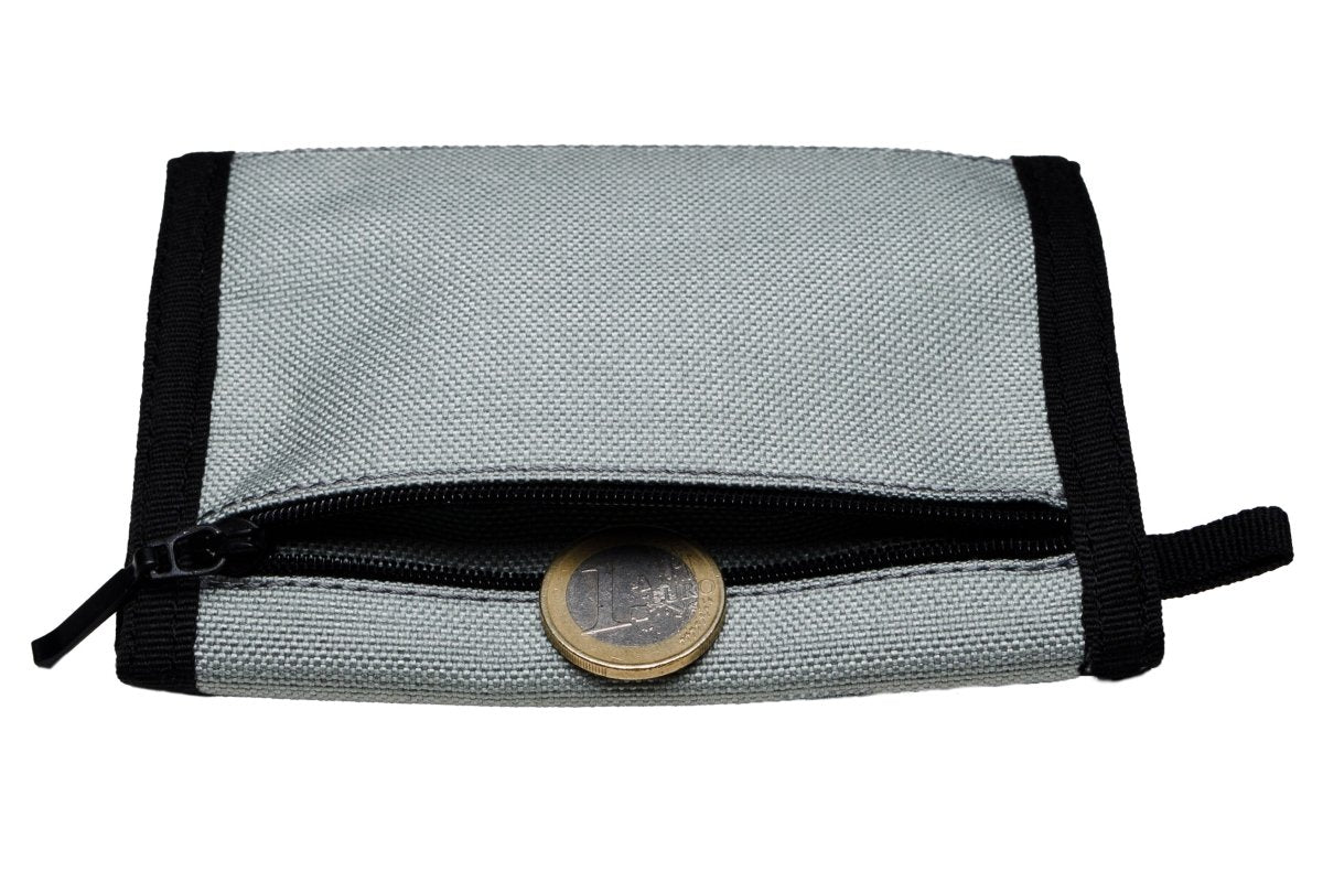 Chameleon Tactical Trifold Wallet – Light Grey - Leather Wallet for Men | Chameleon Wallets