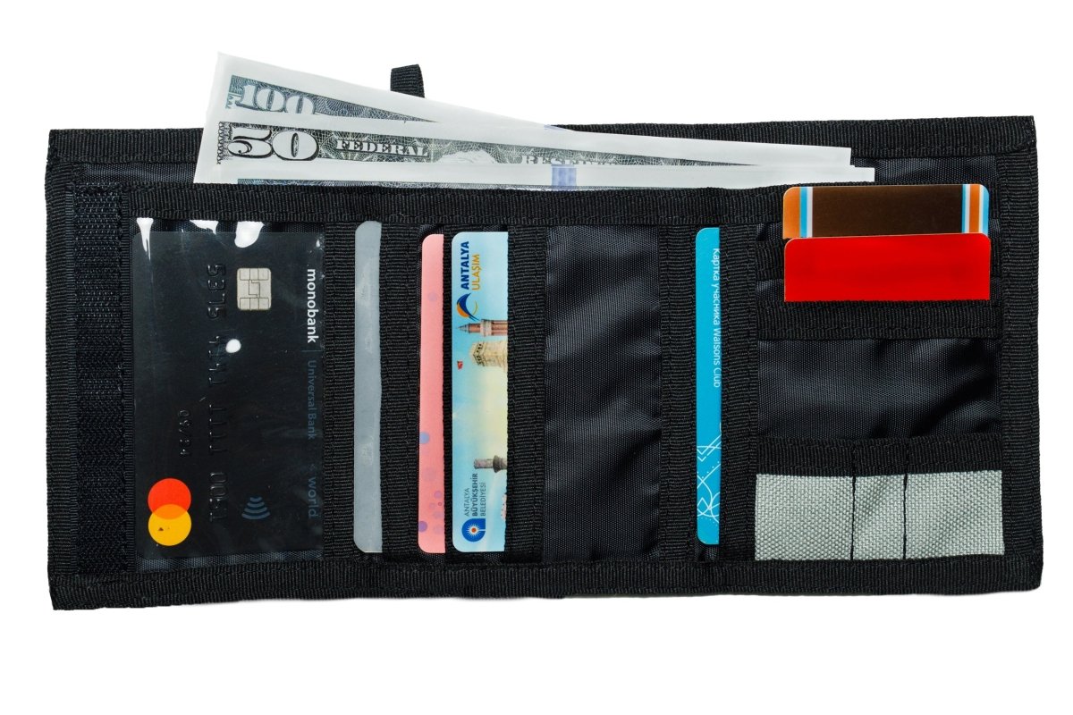 Chameleon Tactical Trifold Wallet – Light Grey - Leather Wallet for Men | Chameleon Wallets