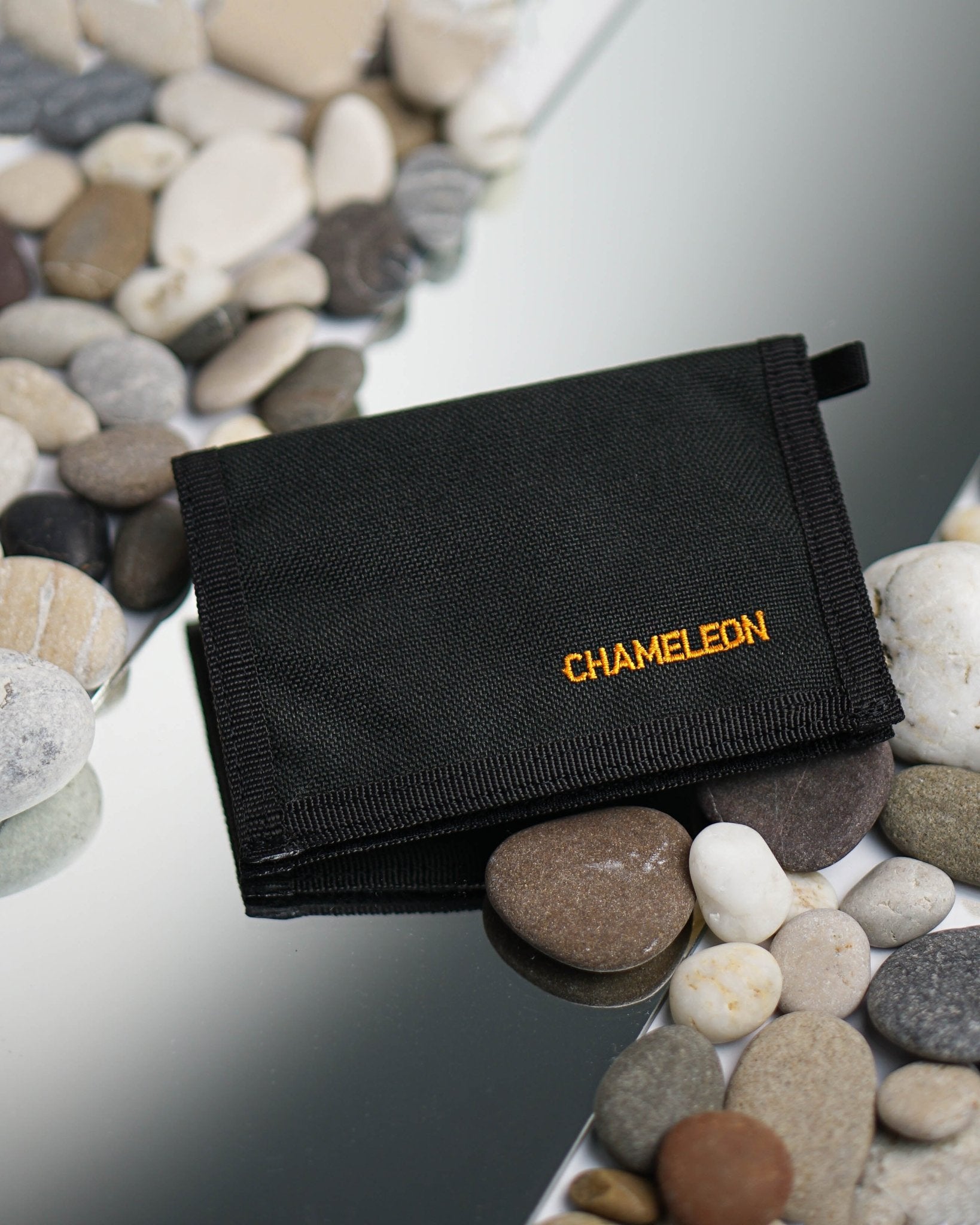 Chameleon Velcro Bifold Mens Wallet - Military Tactical Men Wallet - Canvas Thin Front Pocket Travel Bi - Fold Wallet - Best Nylon Travel Pouch - Leather Wallet for Men | Chameleon Wallets