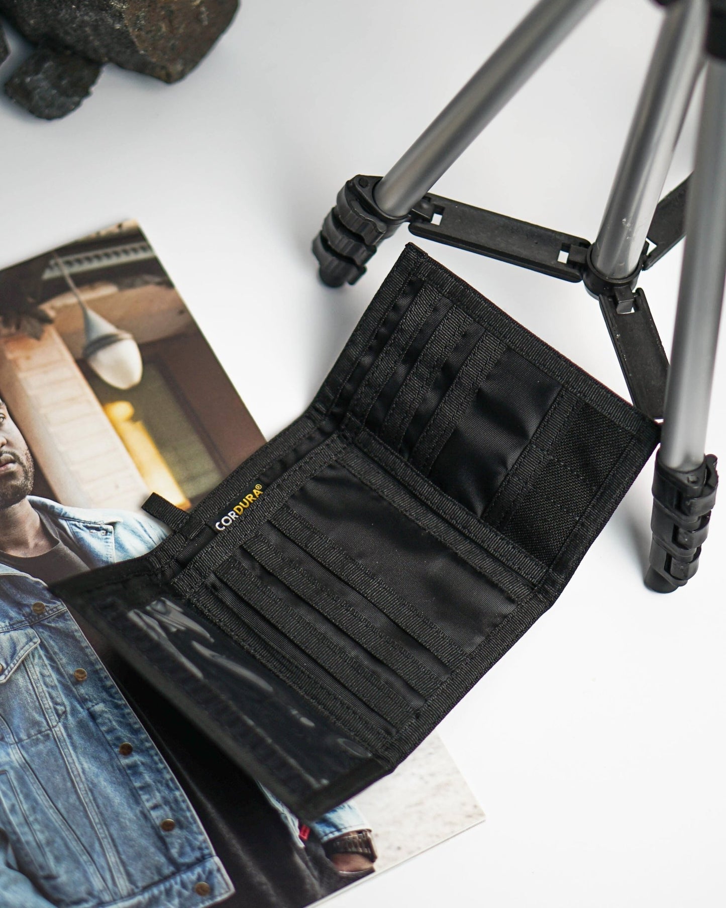 Chameleon Velcro Trifold Mens Wallet - Military Tactical Men Wallets - ID Card Holder - Canvas Thin Front Pocket Travel Wallet - Coin Zipper Pocket - Black - Leather Wallet for Men | Chameleon Wallets